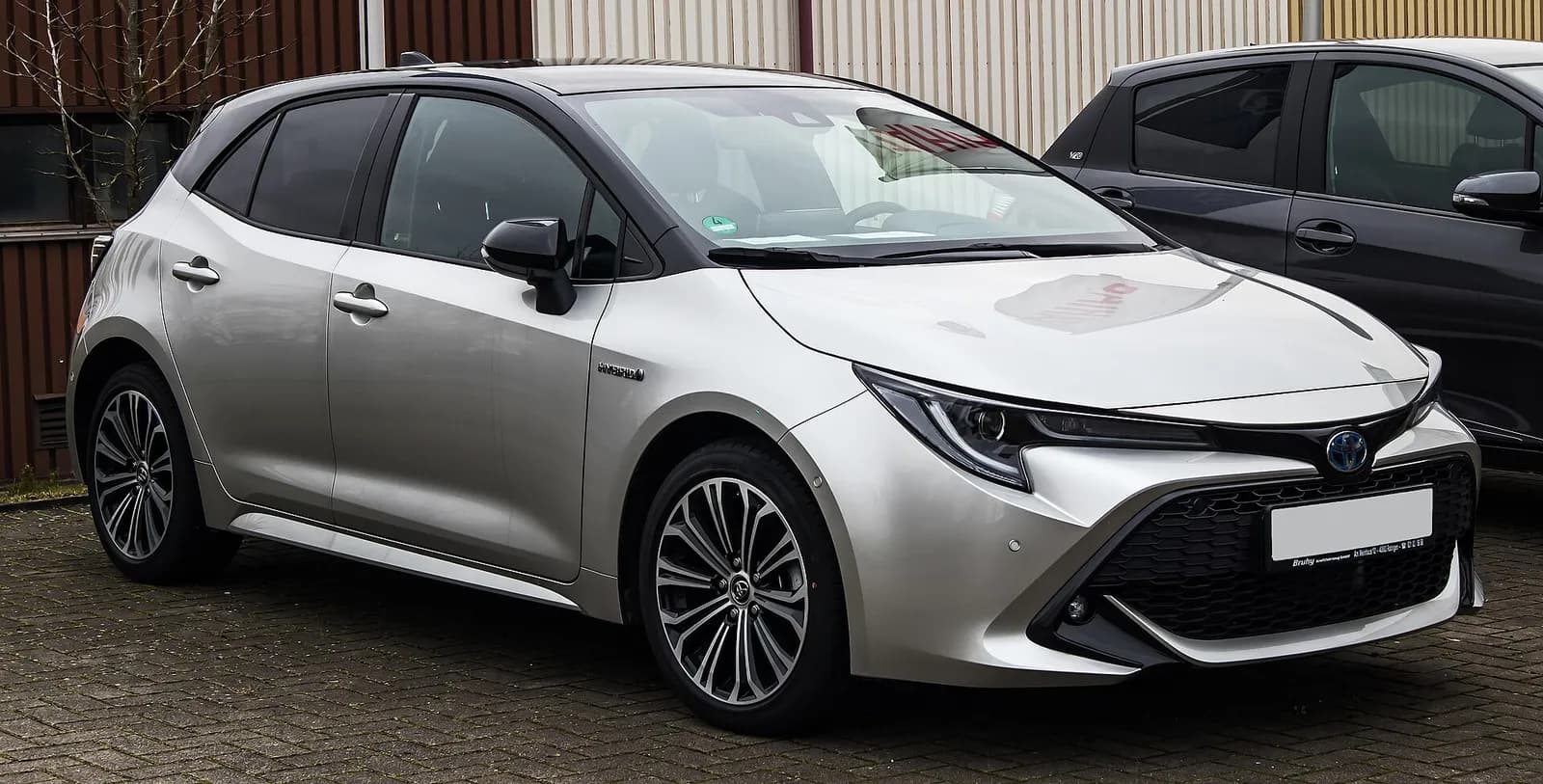 Toyota Corolla 1.8 Hybrid Comfort (1/2)